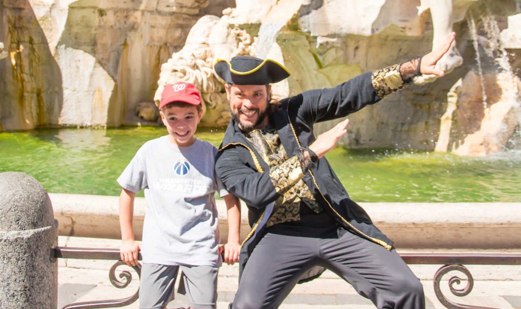 Kid have fun with an actor tour guide in a Rome for kids tour