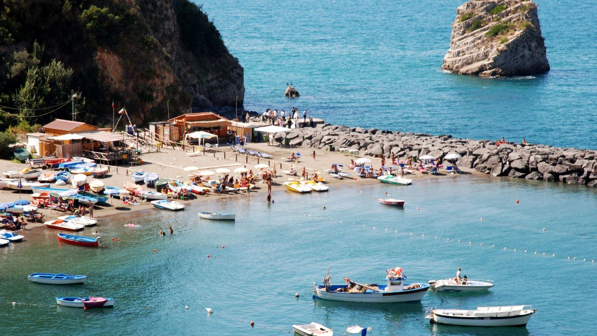 Where to Find the Best Beaches Near Rome - Rome Tours for Kids