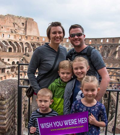 Family visiting Colosseum with Rome for kids